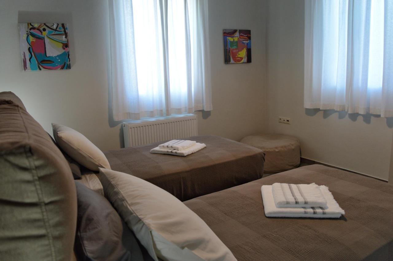 Lucas Home Lixouri Esterno foto