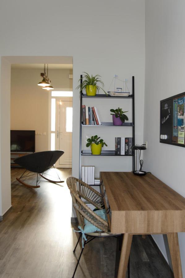 Lucas Home Lixouri Esterno foto